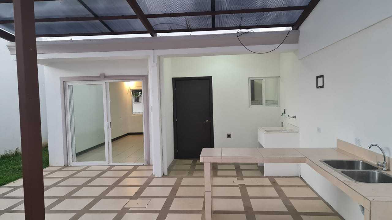 Casa de alquiler en Condominio Natura Viva, Alajuela, $900 | Alquiler de  Casas | Bienes Raíces | Alajuela | Alajuela |